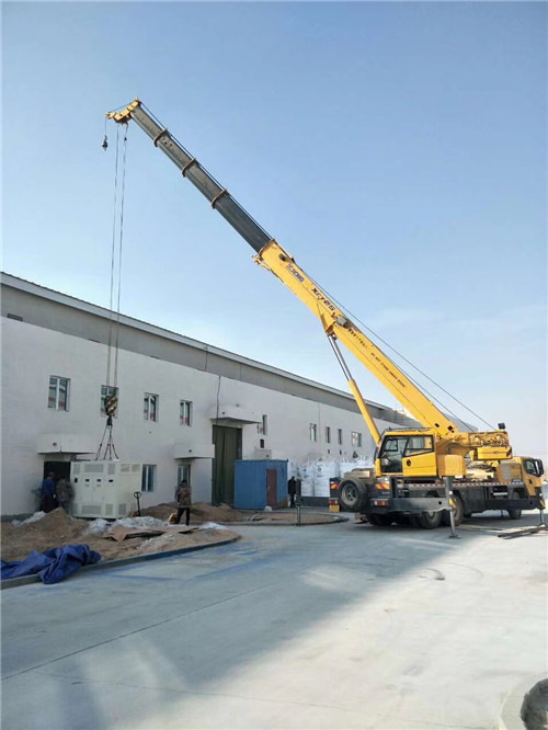 新宁县“超载就喊停”—— 吊车的 “重量保镖” 技术